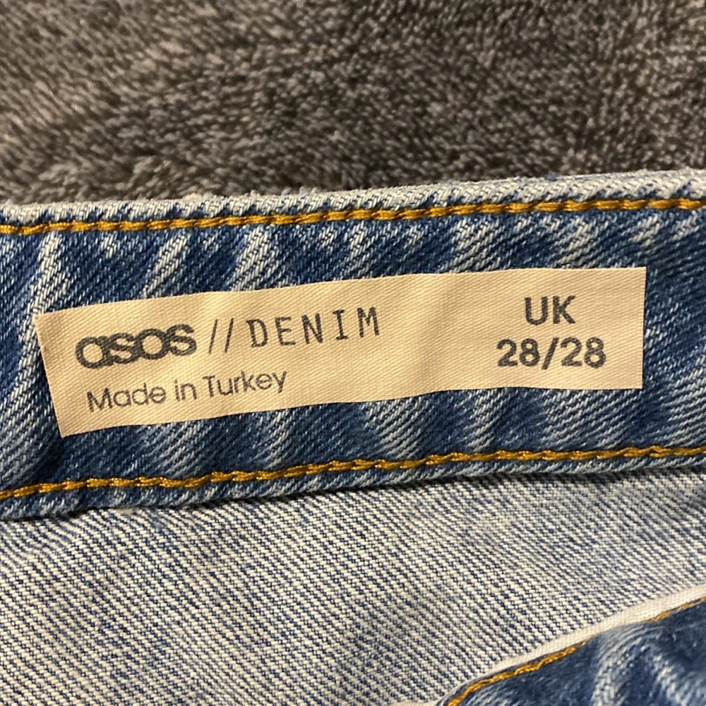 NWT asos mom jeans - Picture 3 of 9